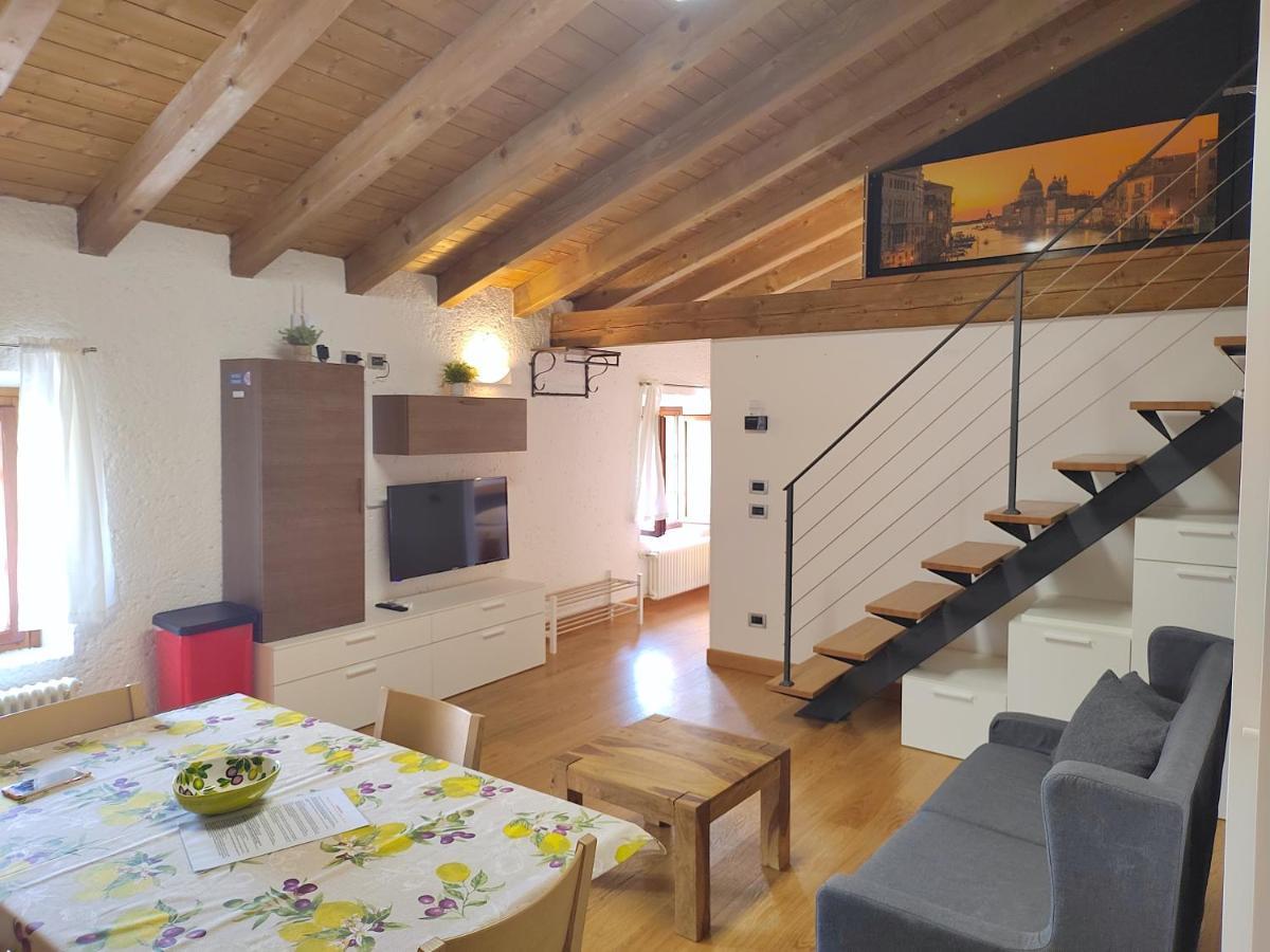 Aly D'Angelo Alla Torre - Immobiliare Azzurra 巴多利诺 外观 照片